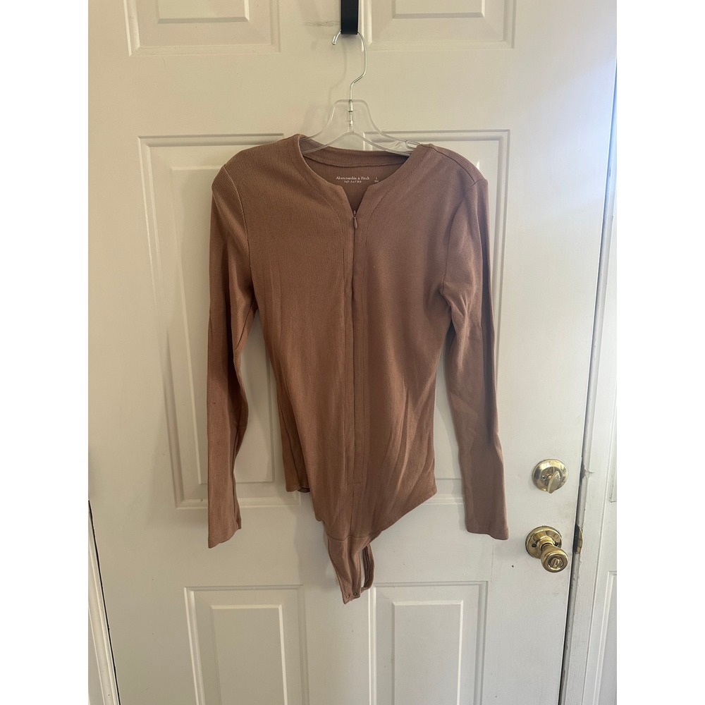 Abercrombie & Fitch Soft A&F Rib Long Sleeve Zipper Bodysuit Mauve Brown L